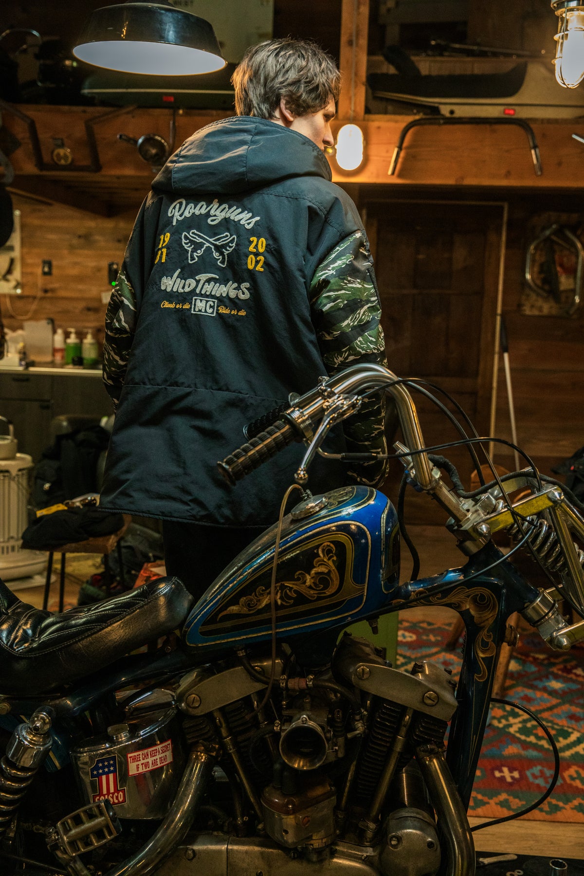 roarguns × WILD THINGS SHORT MONSTER PARKA (CHAIN STITCH) / BLACK