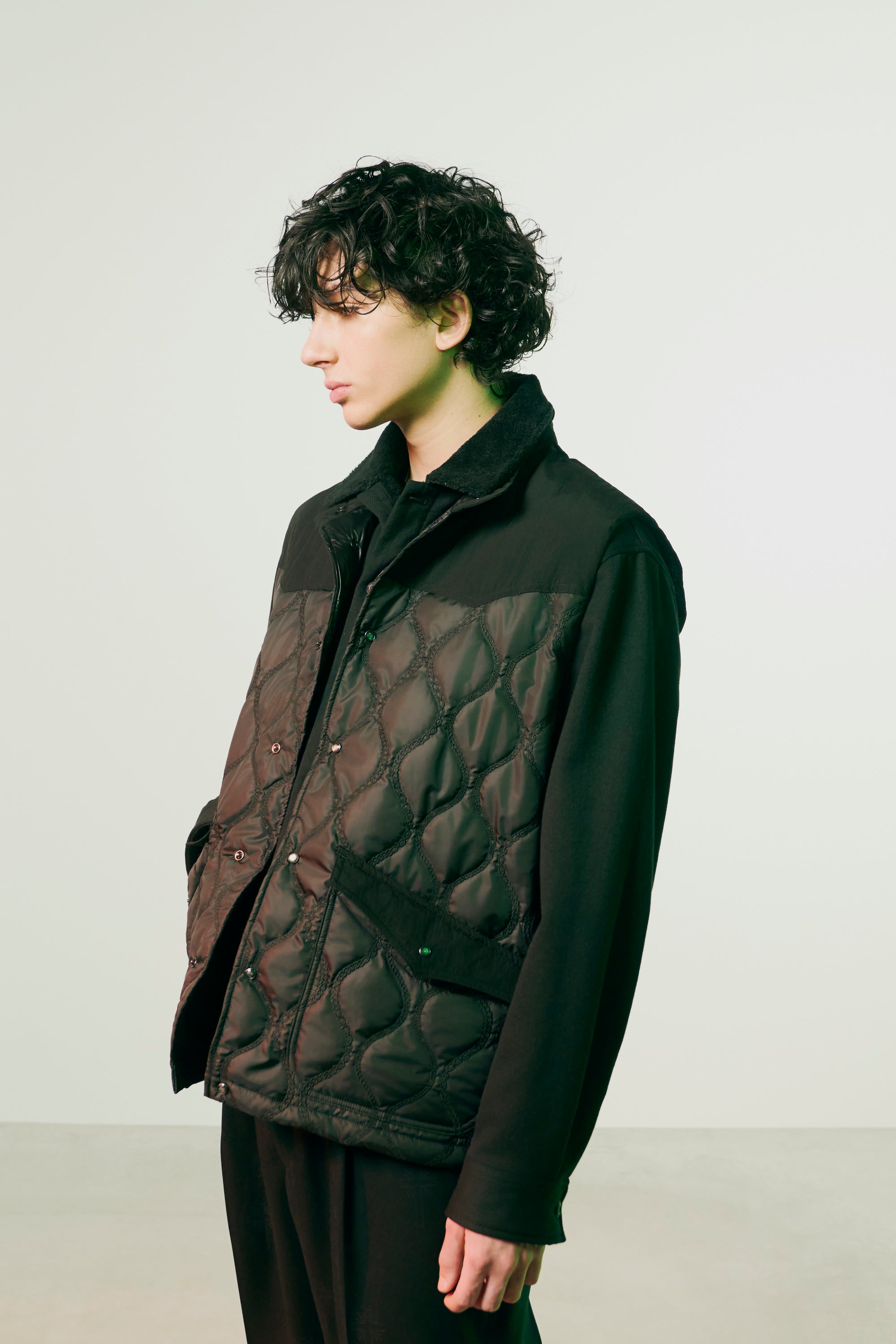 画像をギャラリービューアに読み込む, CHAIN QUILT VEST / BLACK