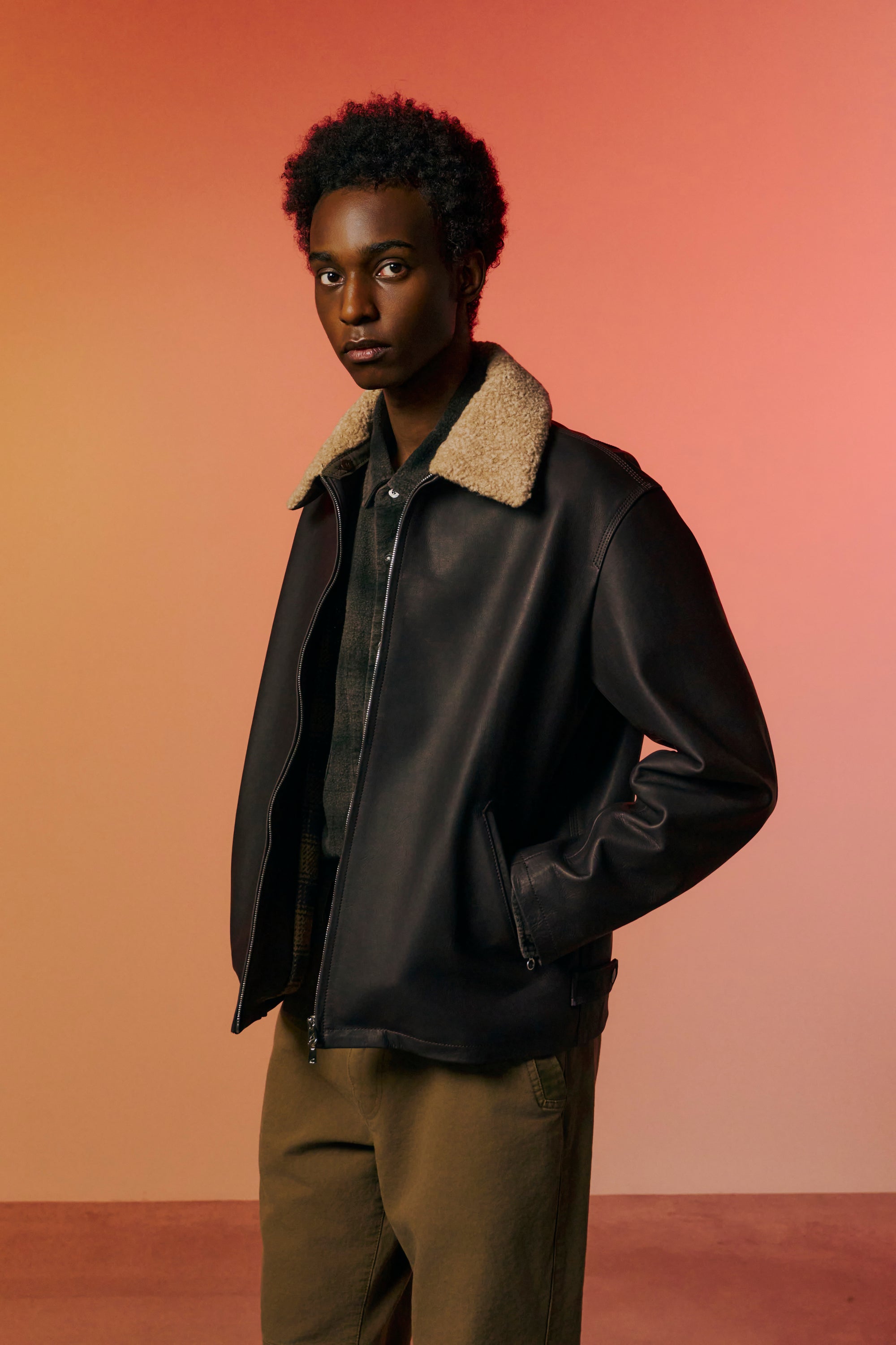 画像をギャラリービューアに読み込む, OIL WAX LEATHER JACKET / BLACK