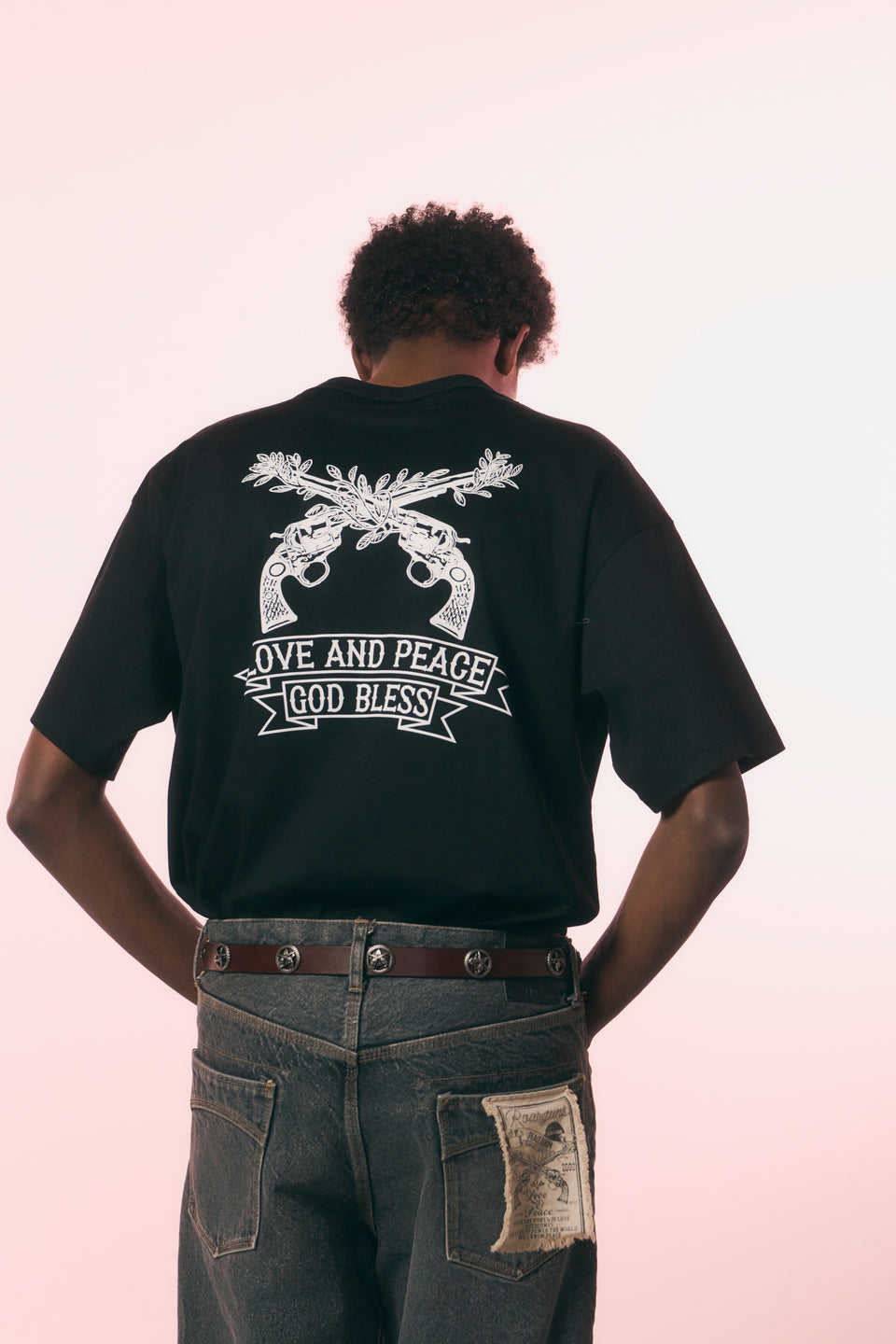 画像をギャラリービューアに読み込む, OLIVE TREE CROSSGUN T-SHIRT / BLACK