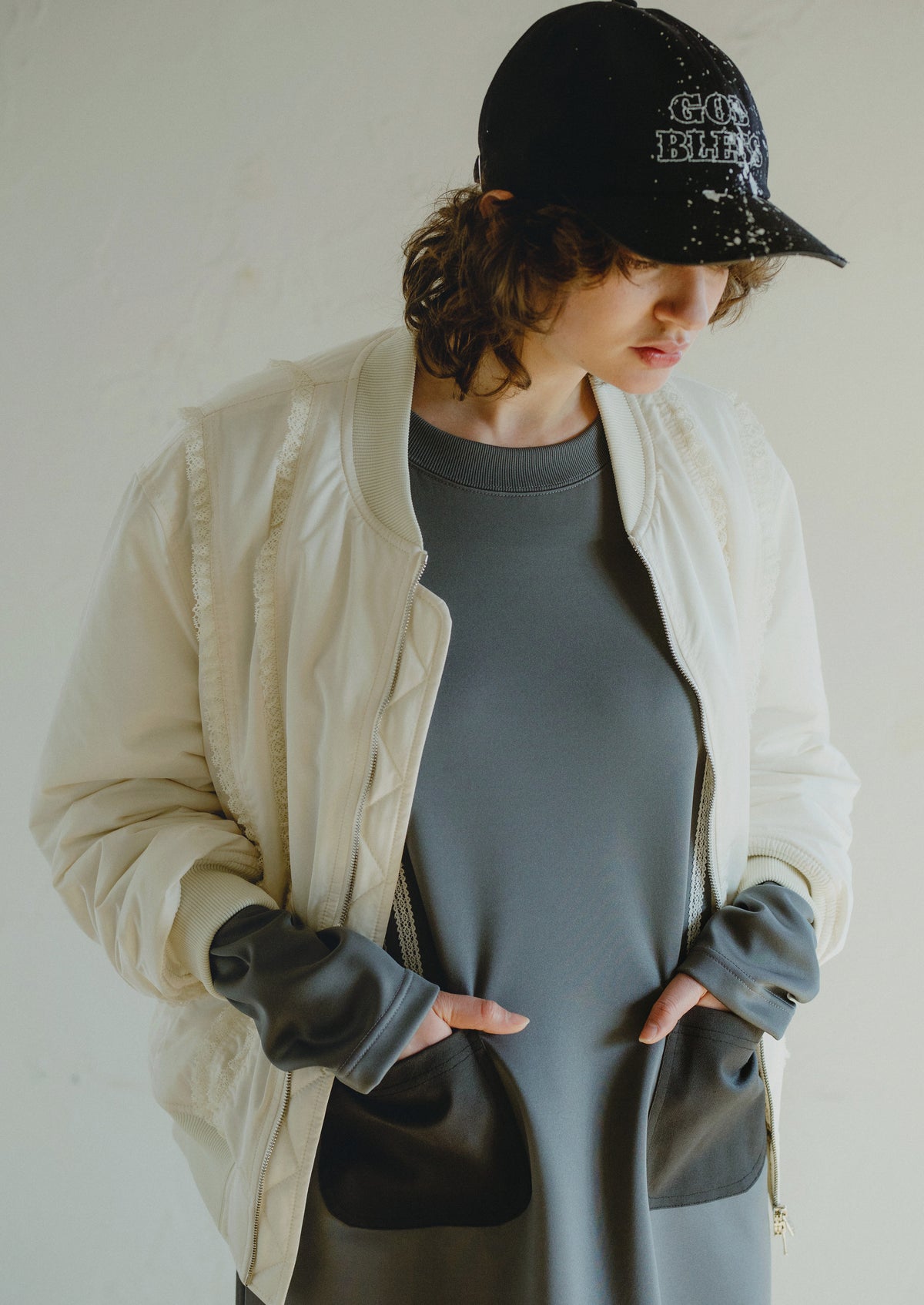 WOMEN RECYCLE POLYESTER MA-1 / WHITE