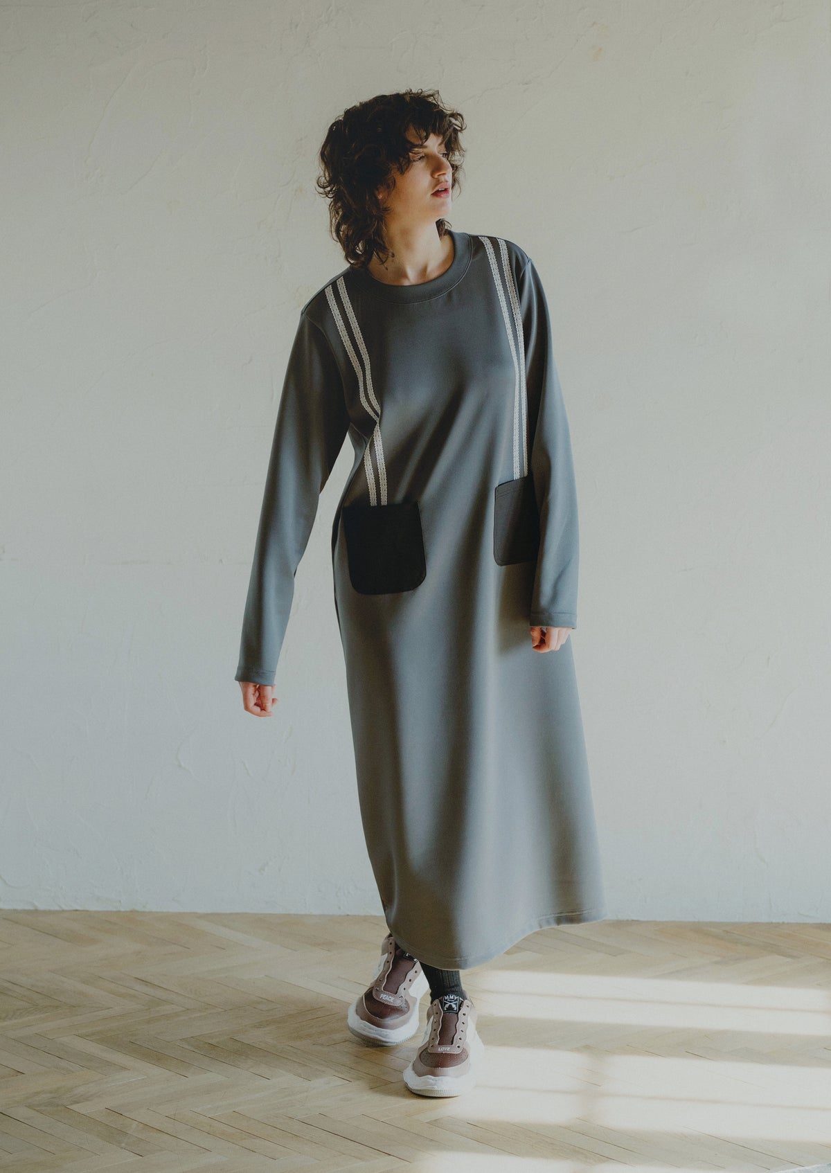 WOMEN CARDBORD JERSEY DRESS / BLACK