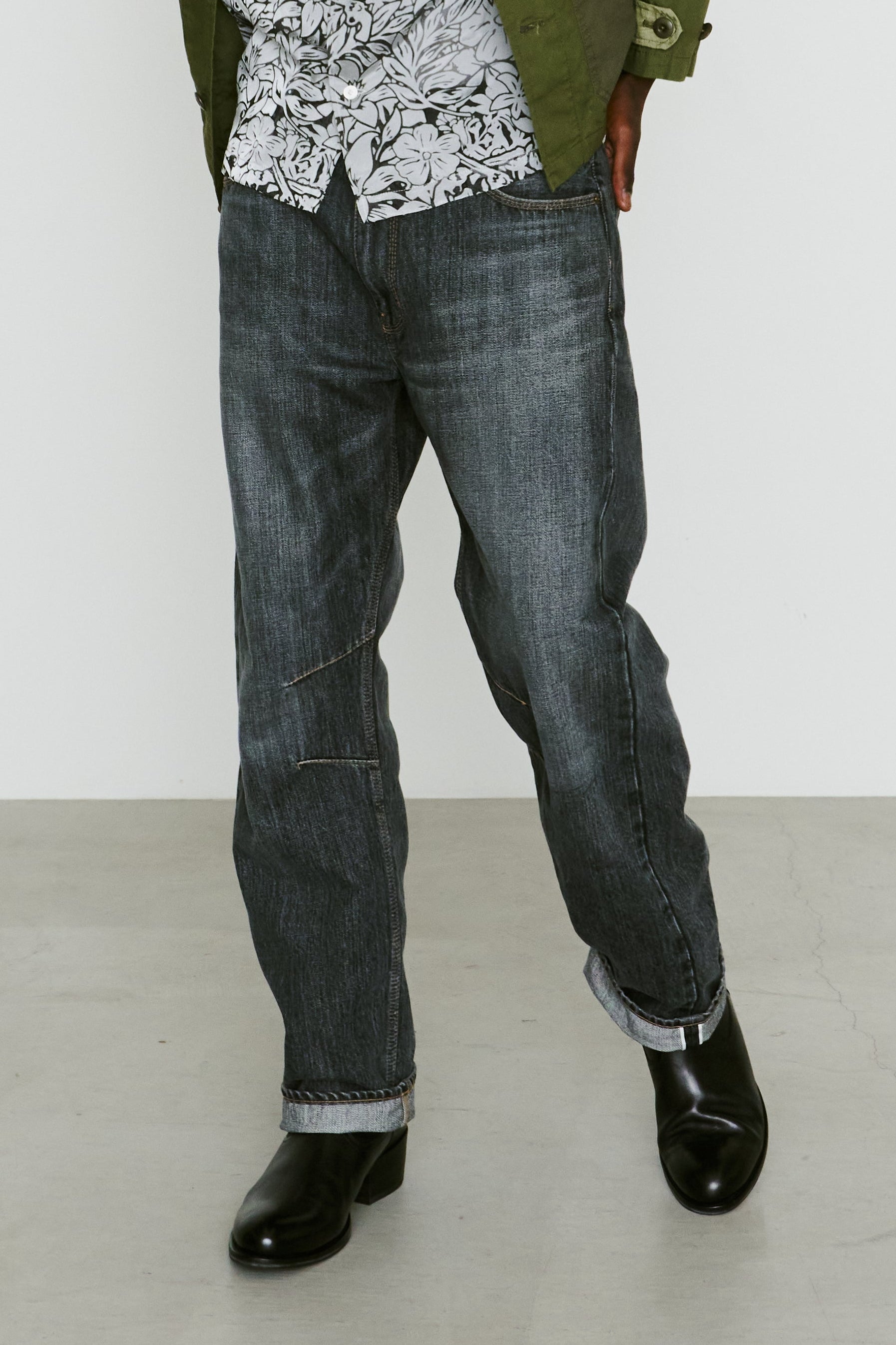 画像をギャラリービューアに読み込む, VINTAGE WASH SELVEDGE DENIM PANTS / BLACK