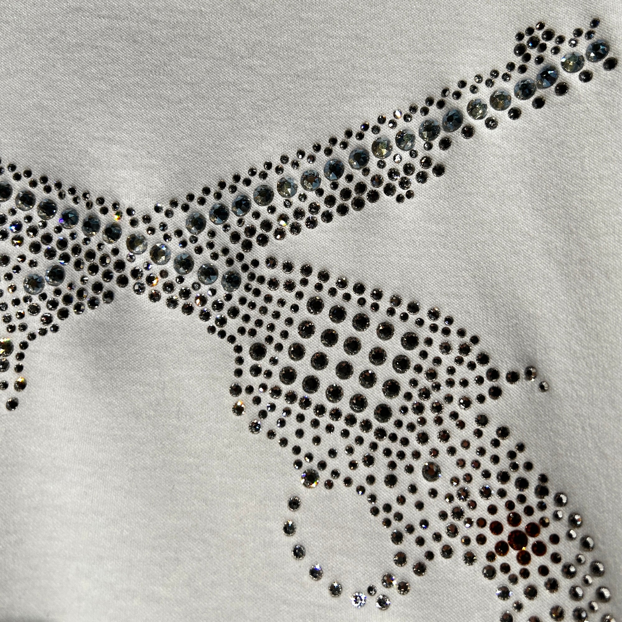 画像をギャラリービューアに読み込む, WOMENS CROSSGUN CRYSTAL T-SHIRT / WHITE