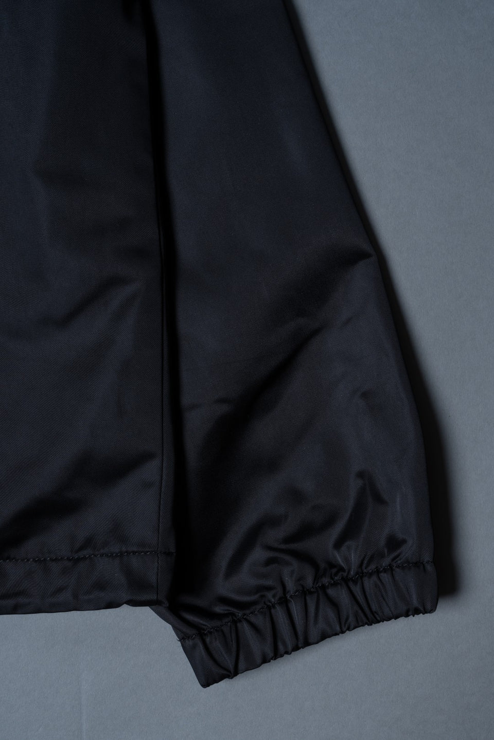 将图片加载到图库查看器，TRIPLE GUNS EMBLEM COACH JACKET / BLACK