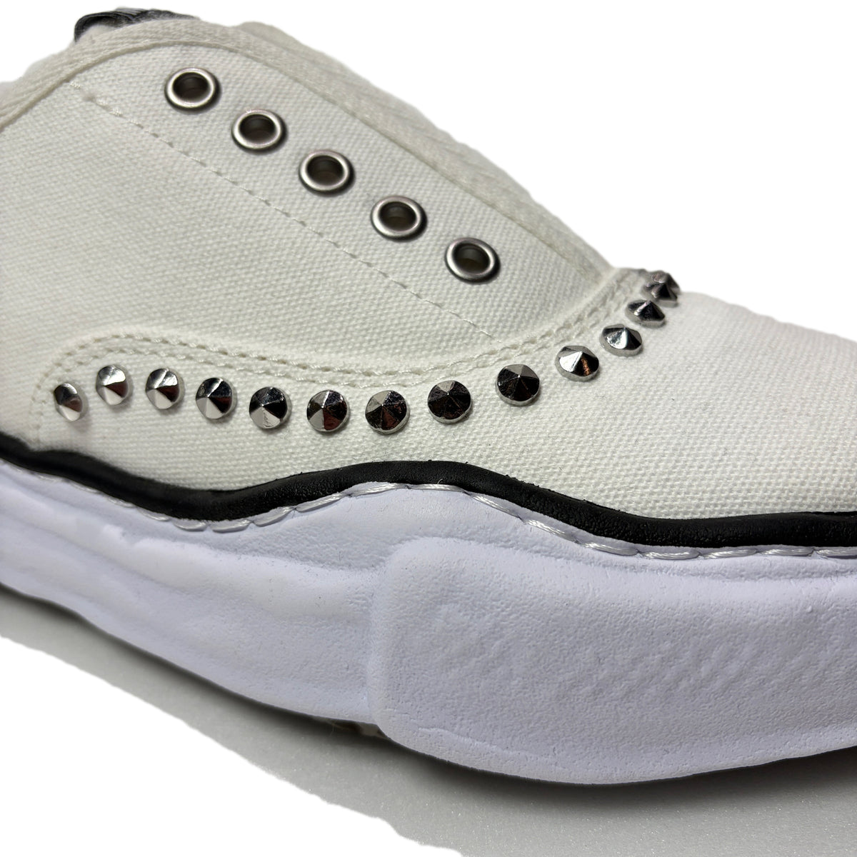 Maison MIHARA YASUHIRO "BAKER" STUDS SLIP-ON SNEAKERS / WHITE x WHITE