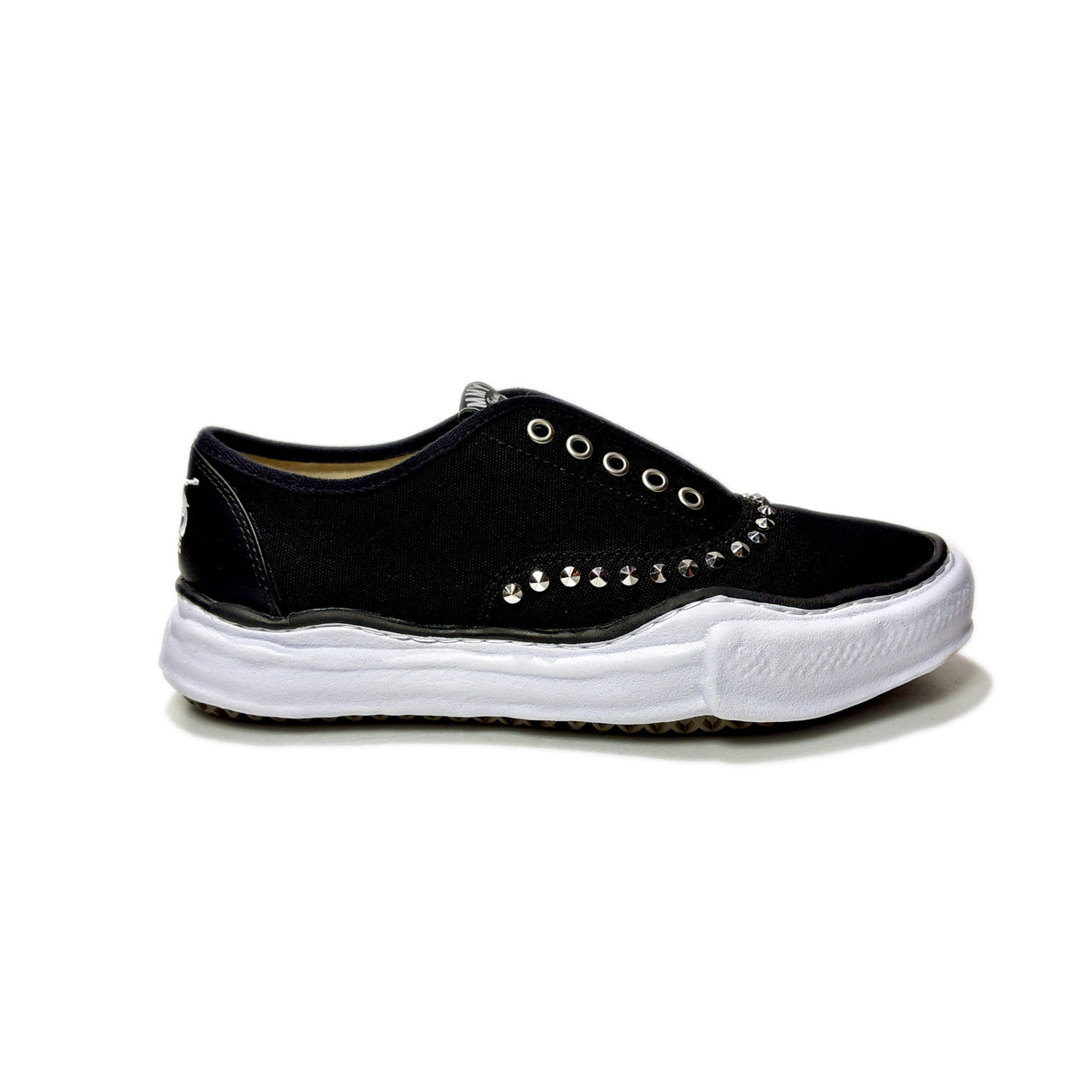 Maison MIHARA YASUHIRO "BAKER" STUDS SLIP-ON SNEAKERS / BLACK x WHITE