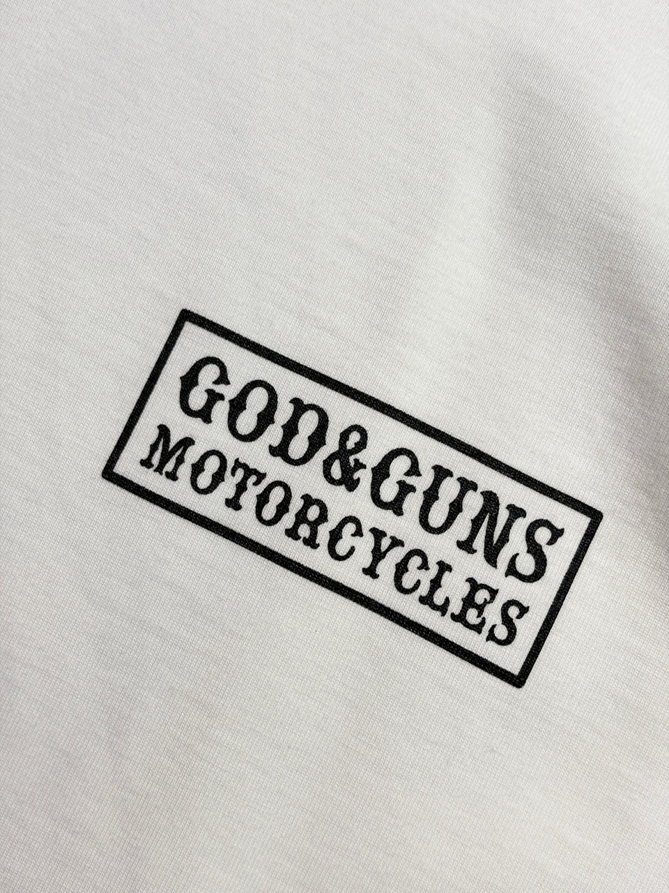画像をギャラリービューアに読み込む, TRIPLE GUNS EMBLEM LAYERED T-SHIRT / WHITE
