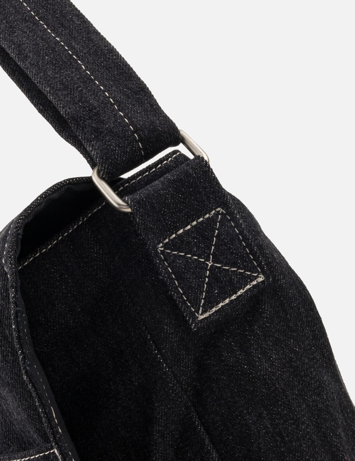 EVISU x mastermind JAPAN MULTI-POCKET DENIM MESSENGER BAG