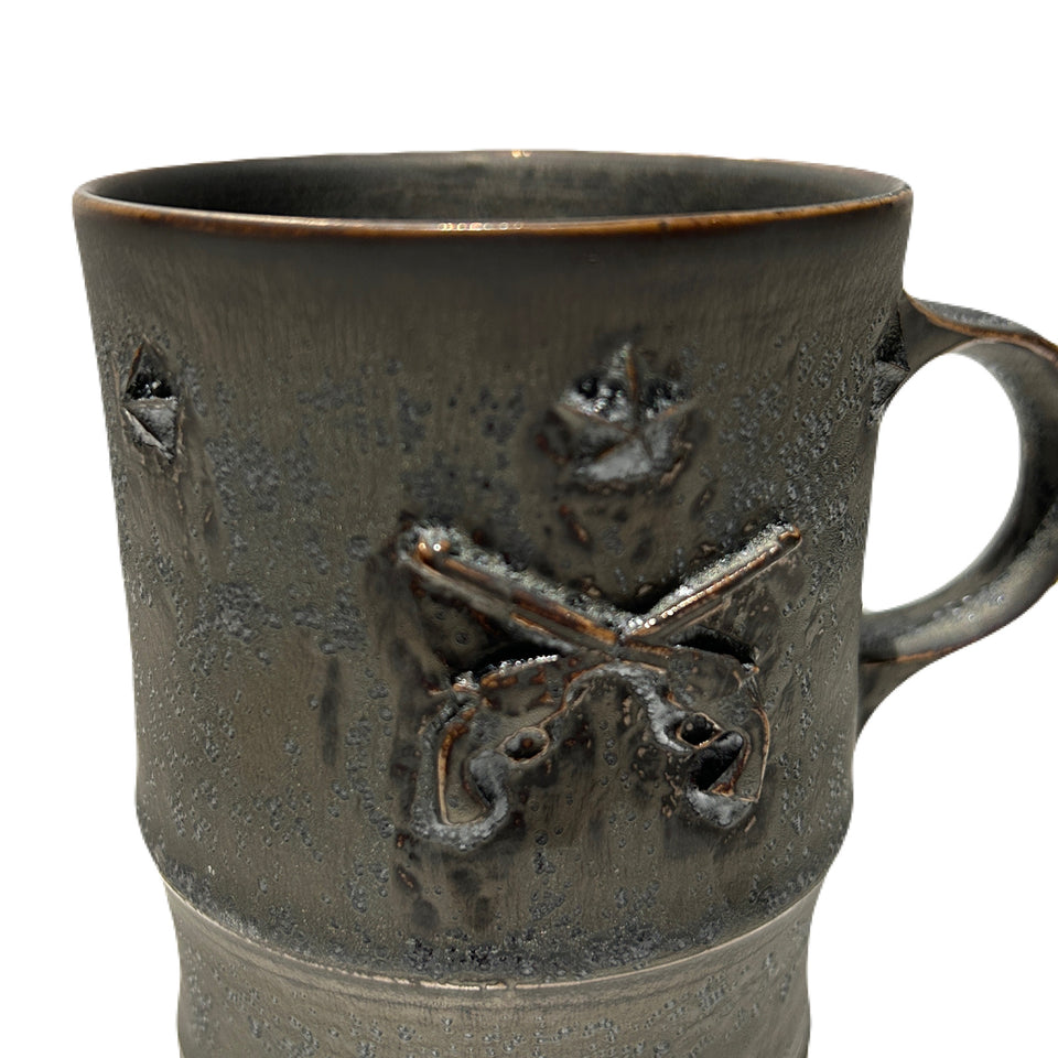画像をギャラリービューアに読み込む, SHIRO HAMANAKA CROSSGUN MUG  6 STARS *EMBOSS  / ASH BLACK