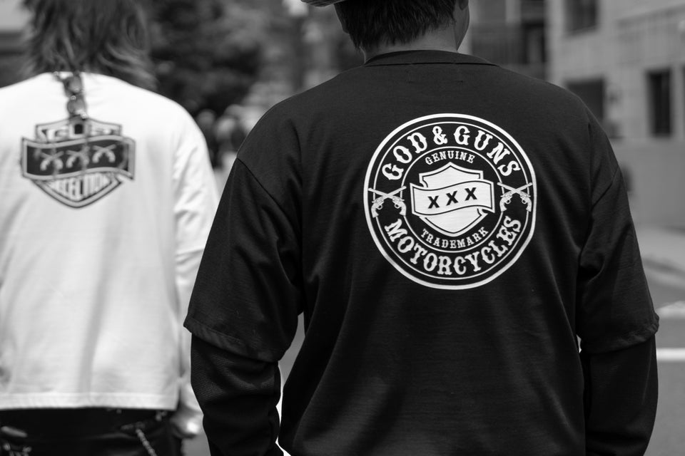 将图片加载到图库查看器，CIRCLE LOGO LAYERED T-SHIRT / BLACK