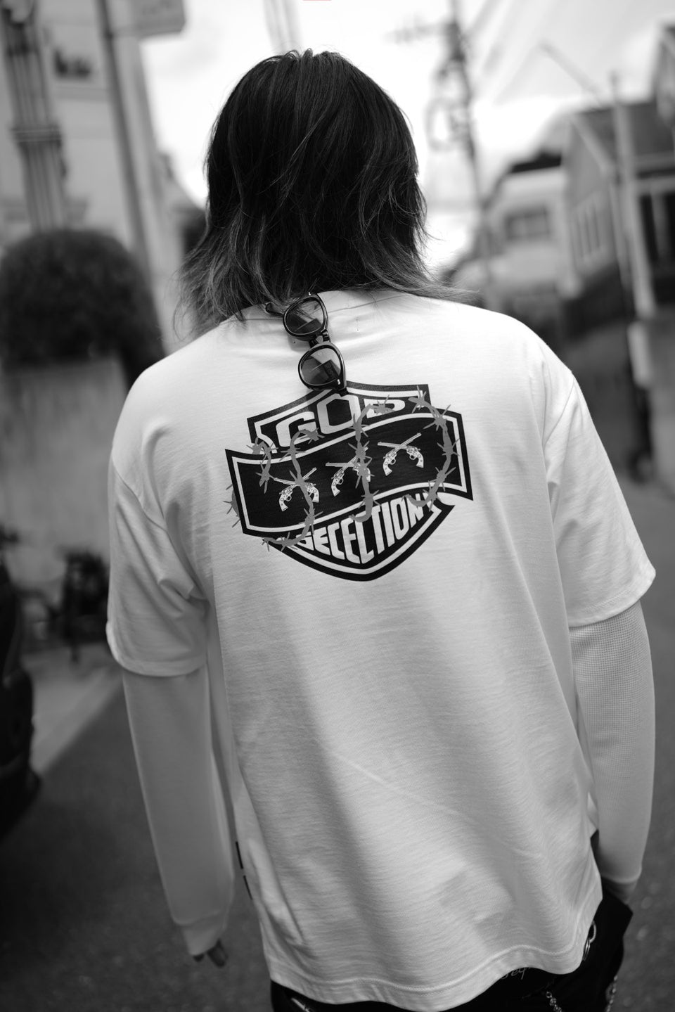 画像をギャラリービューアに読み込む, TRIPLE GUNS EMBLEM LAYERED T-SHIRT / WHITE