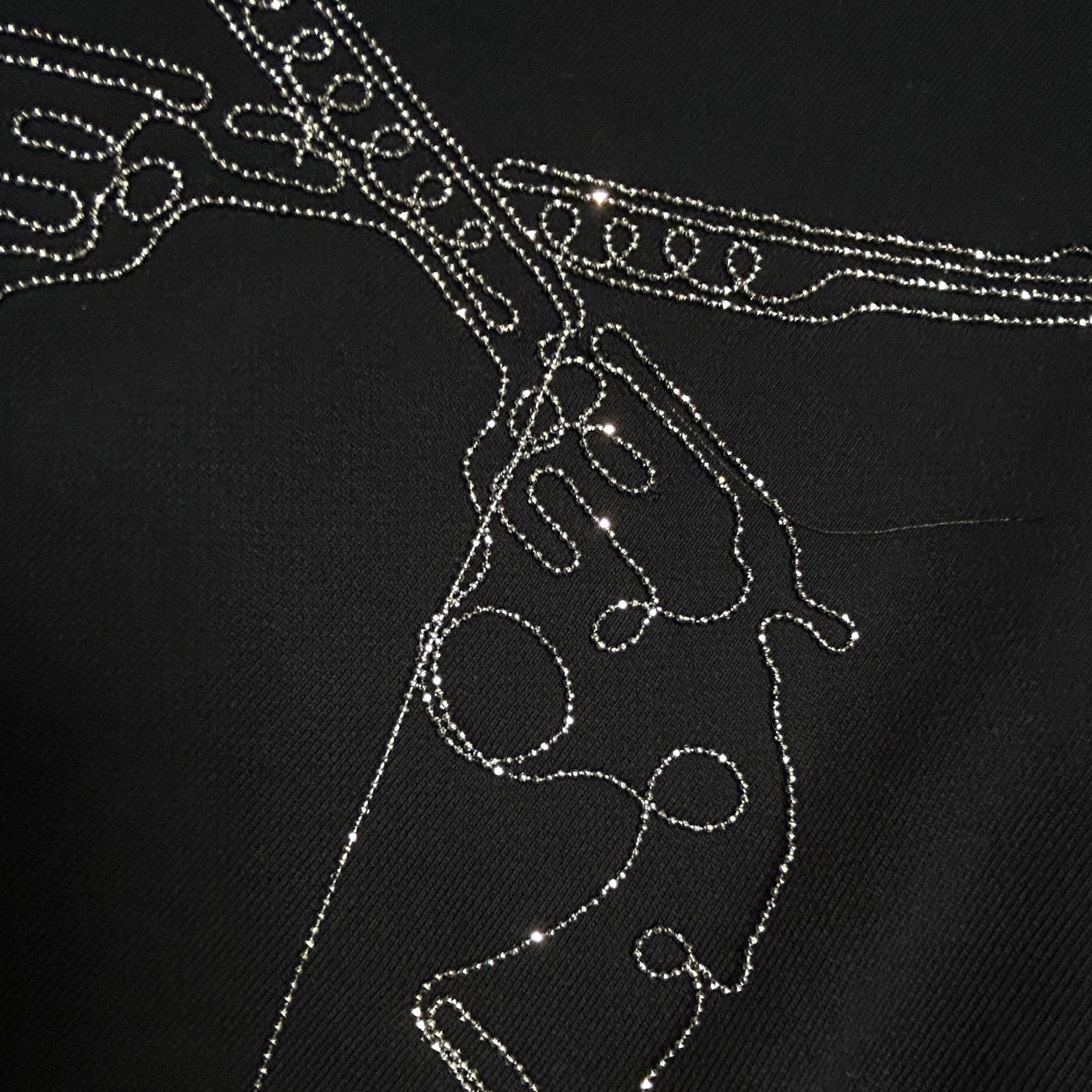 Load image into Gallery viewer, BALL CHAIN CROSSGUN EMBROIDERY SWEAT / BLACK