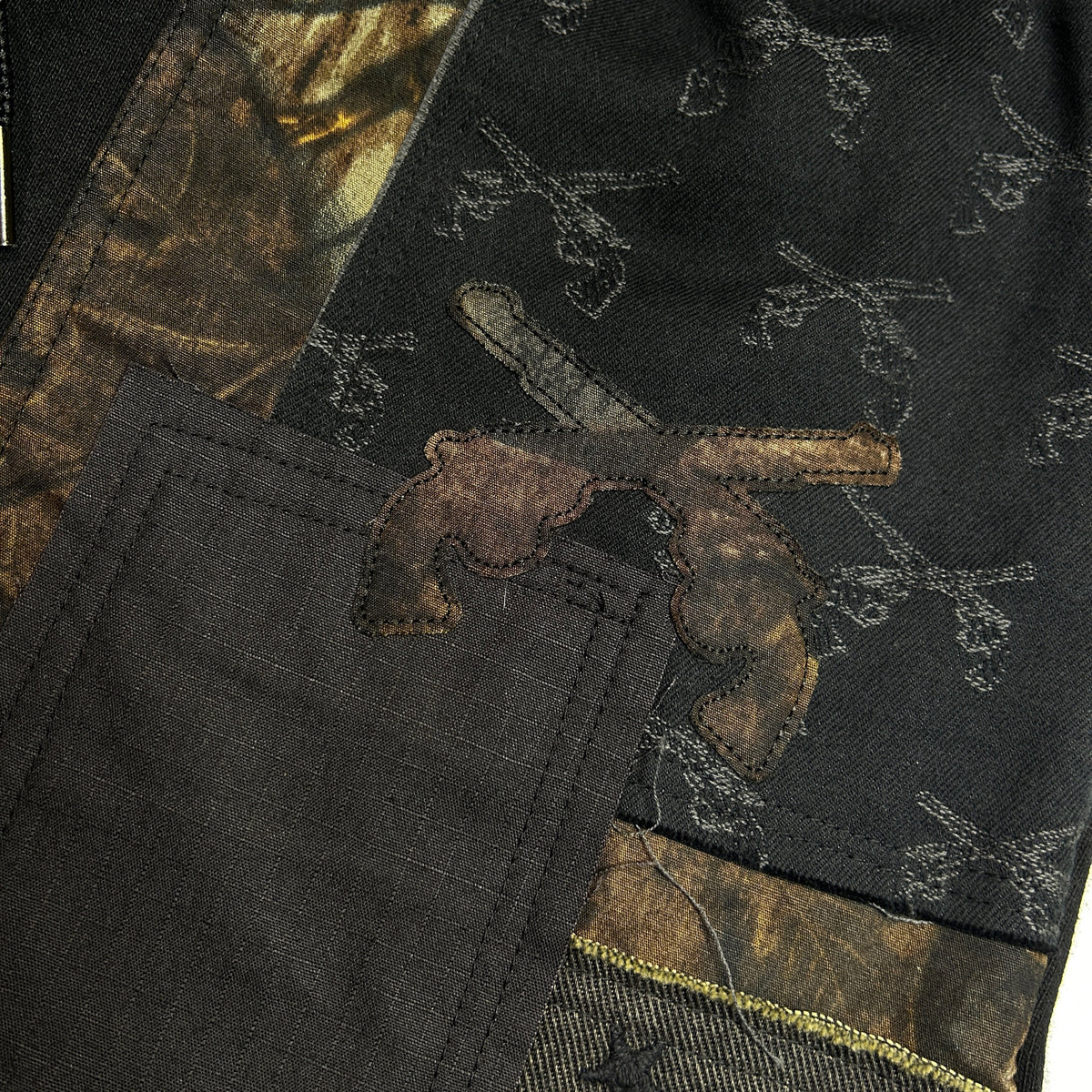 PATCH WORK REMAKE SHORTS / BLACK