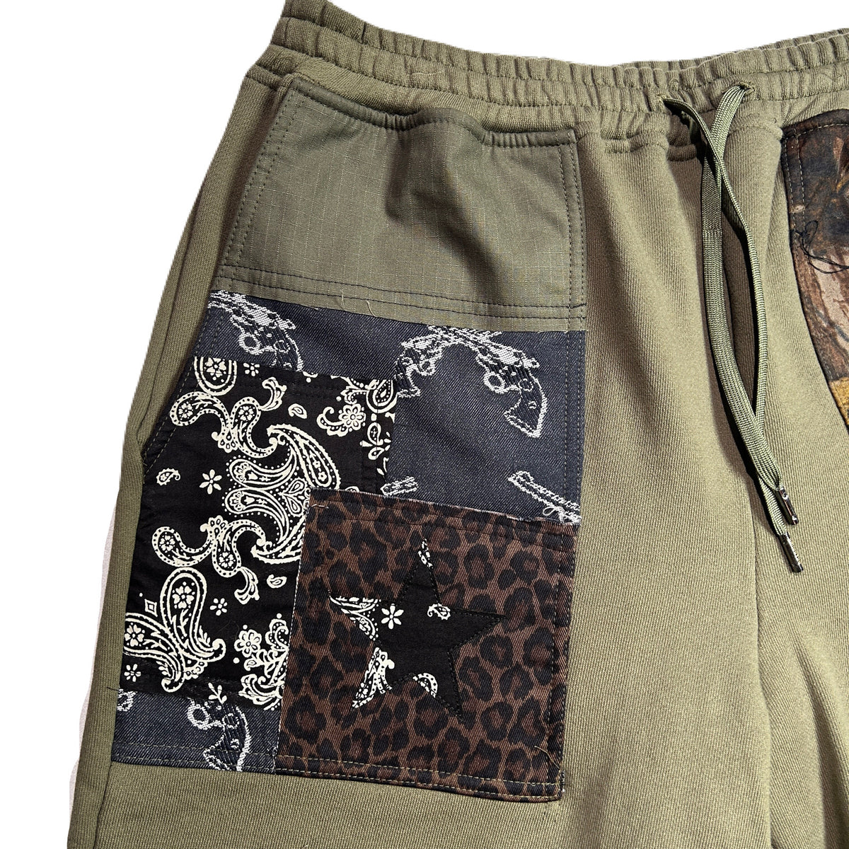 PATCH WORK REMAKE SHORTS / KHAKI