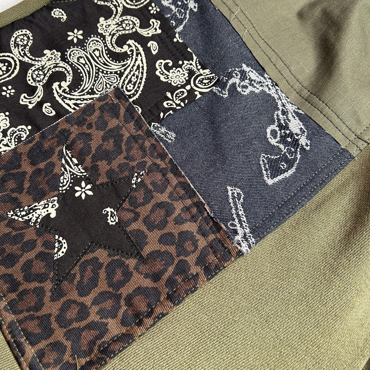 PATCH WORK REMAKE SHORTS / KHAKI
