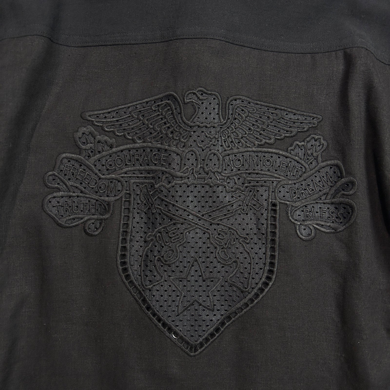 Load image into Gallery viewer, COTTON HEMP EAGLE EMBLEM SHIRT / BLACK*BLACK