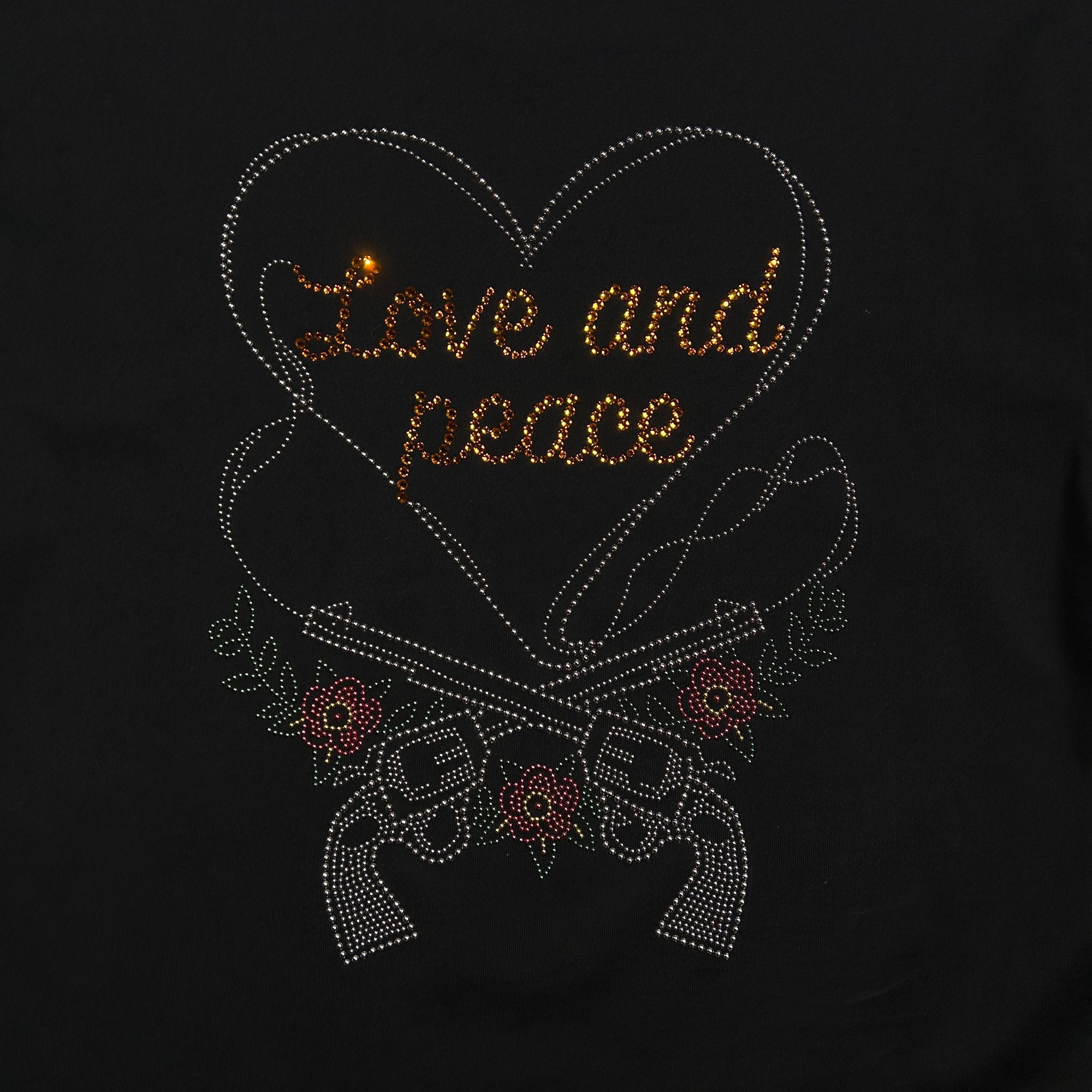 画像をギャラリービューアに読み込む, WOMENS HEART CROSSGUN T-SHIRT / BLACK