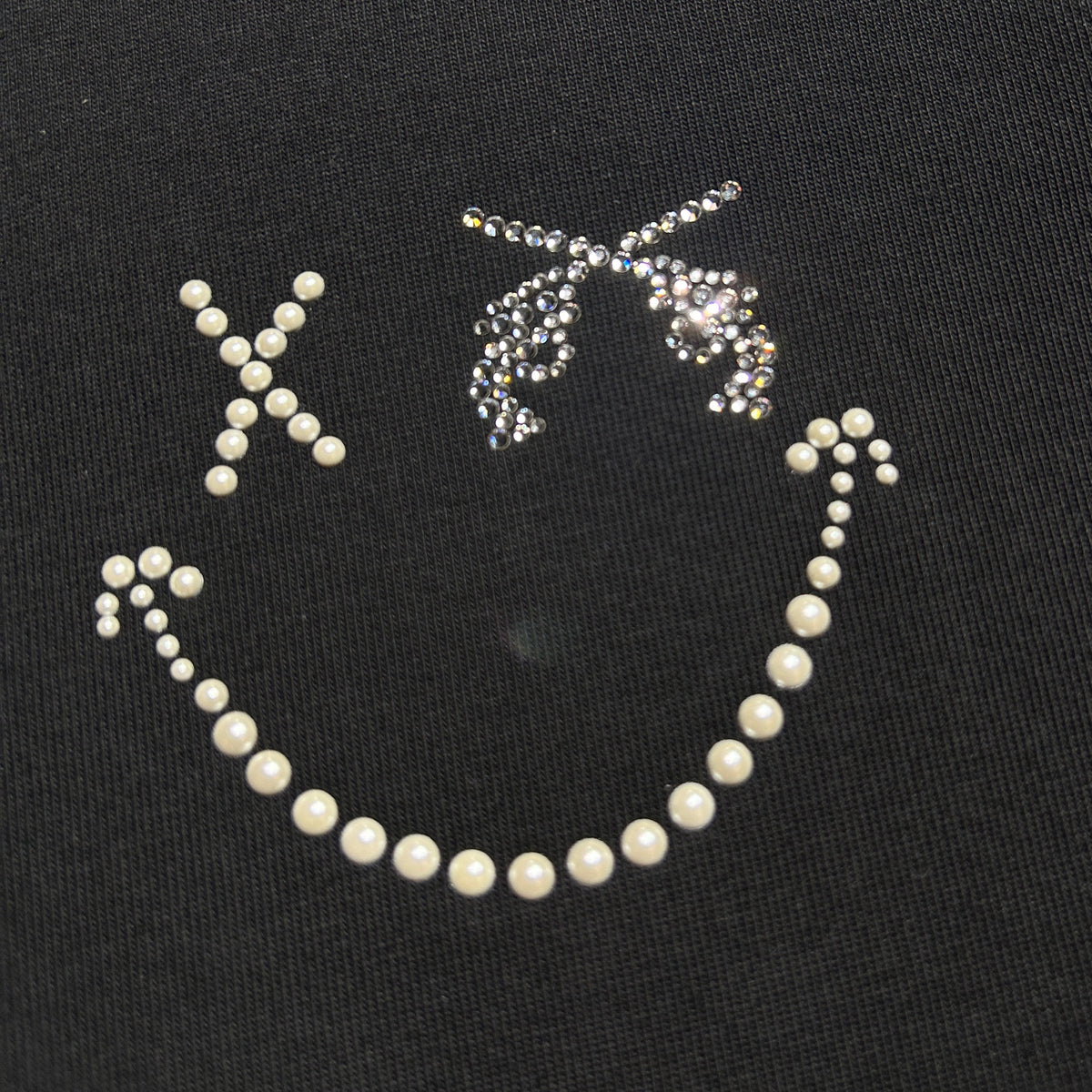 WOMEN SMILE CRYSTAL LONG SLEEVE T / BLACK