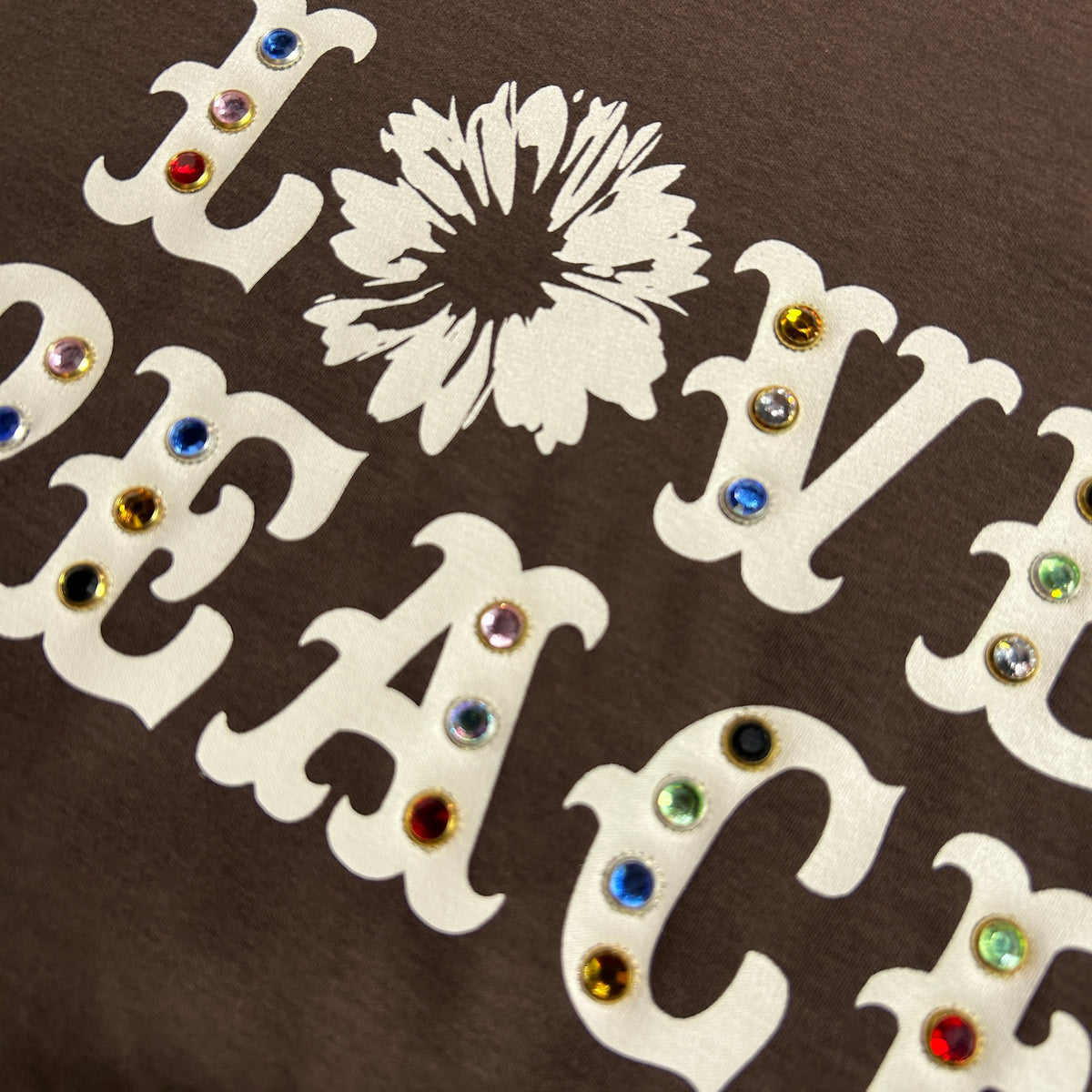 LOVE PEACE HOTFIX T-SHIRT / BROWN