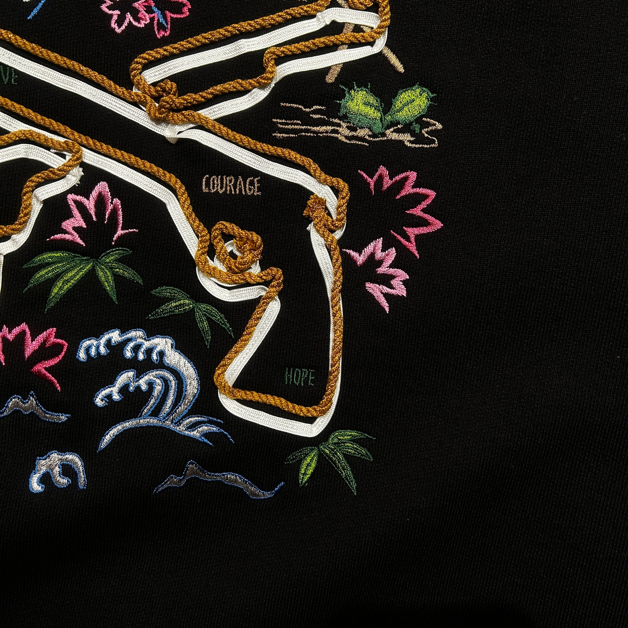 Load image into Gallery viewer, SOUVENIR SWEAT SHIRT / BLACK*COLOR