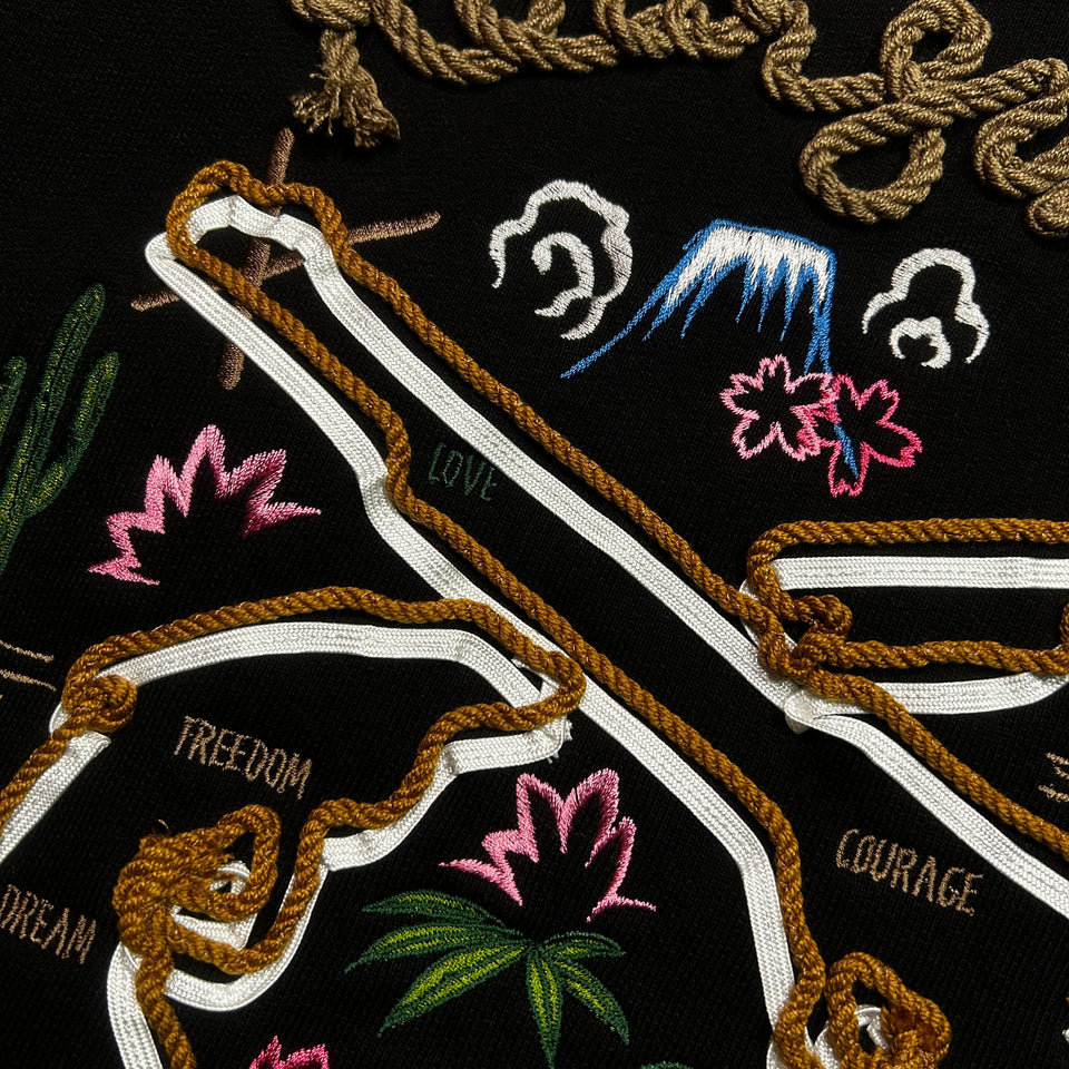 Load image into Gallery viewer, SOUVENIR SWEAT SHIRT / BLACK*COLOR
