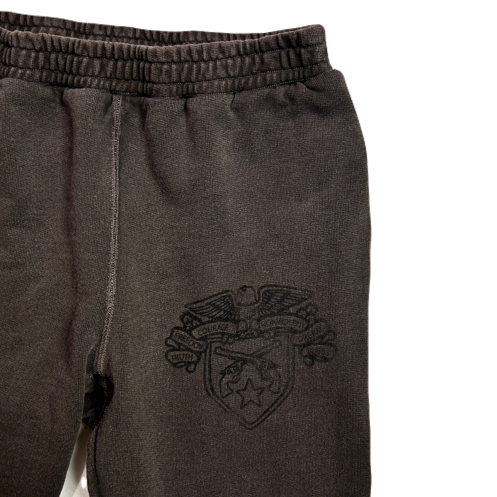 画像をギャラリービューアに読み込む, EMBLEM PRINT SWEAT PANTS / BROWN