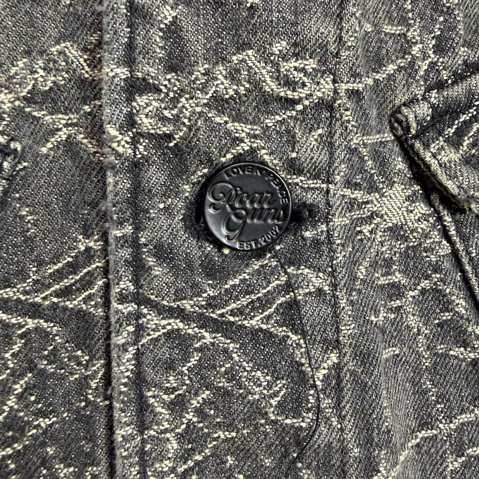 Load image into Gallery viewer, SPIDER JAQUARD DENIM JACKET / BLACK