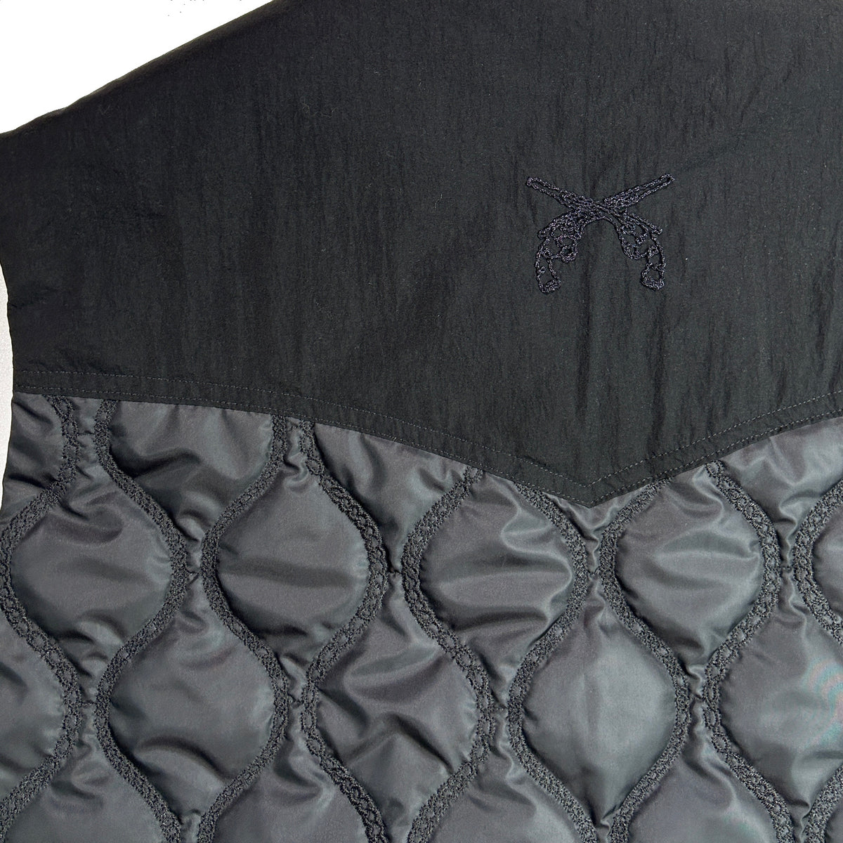 CHAIN QUILT VEST / BLACK