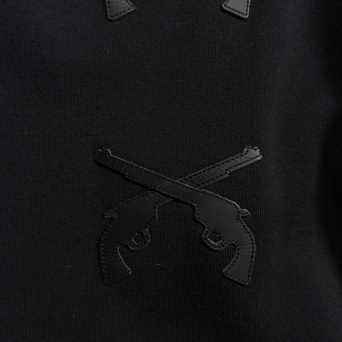CROSSGUN LEATHER PATCH SWEAT PANTS / BLACK