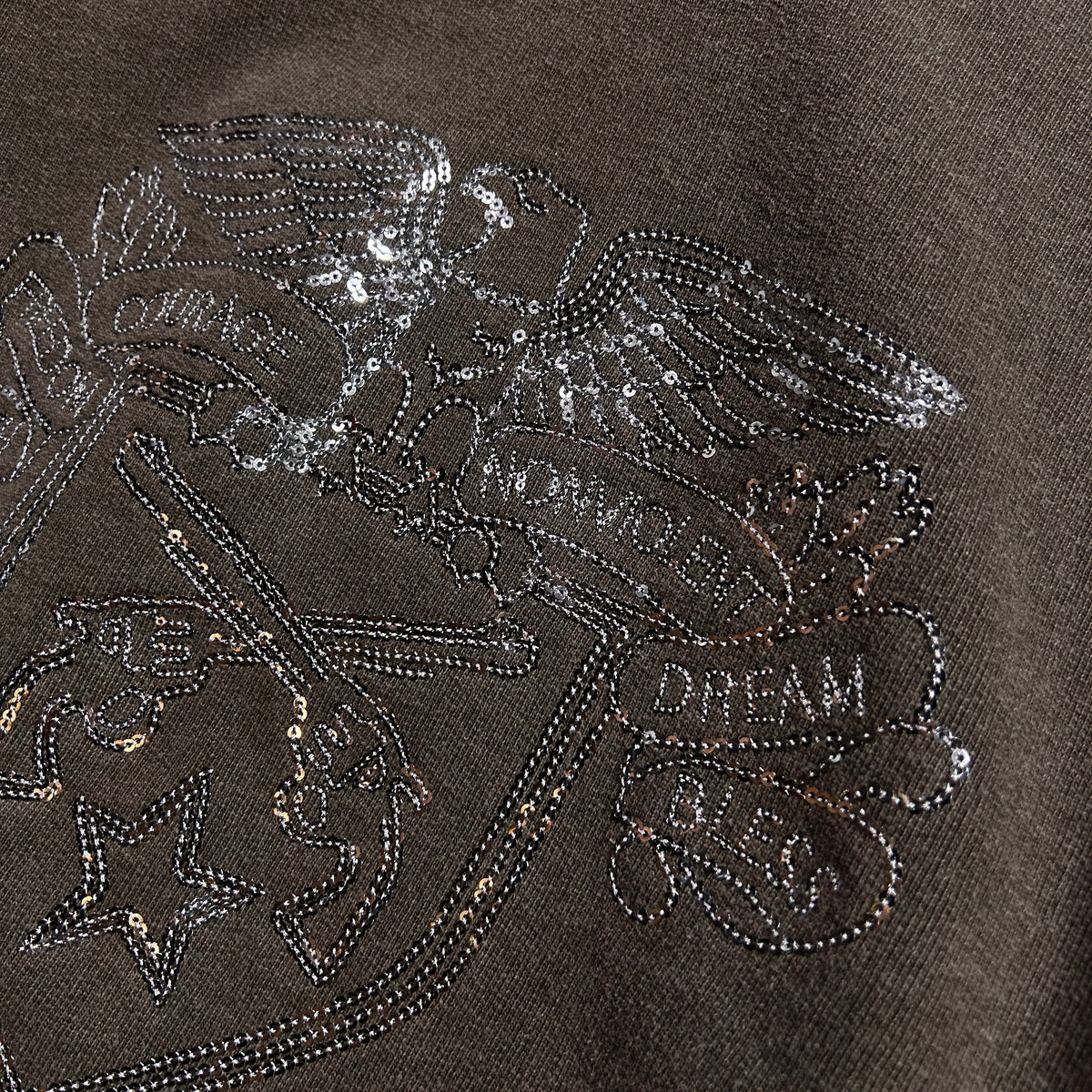 SPANGLE EMBROIDERY HOODIE / BROWN