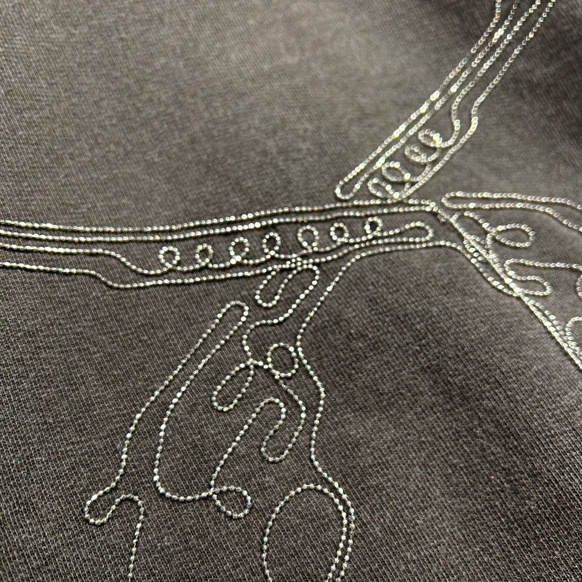 CROSSSGUN CHAIN EMBROIDERY HOODIE / BROWN