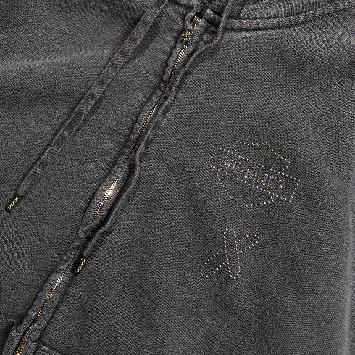 CROSSSGUN CHAIN EMBROIDERY HOODIE / BLACK