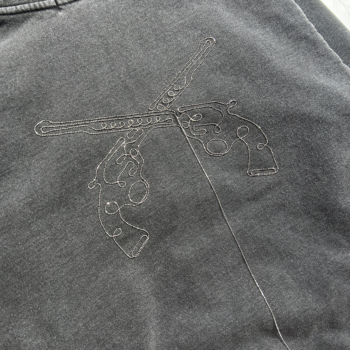 CROSSSGUN CHAIN EMBROIDERY HOODIE / BLACK