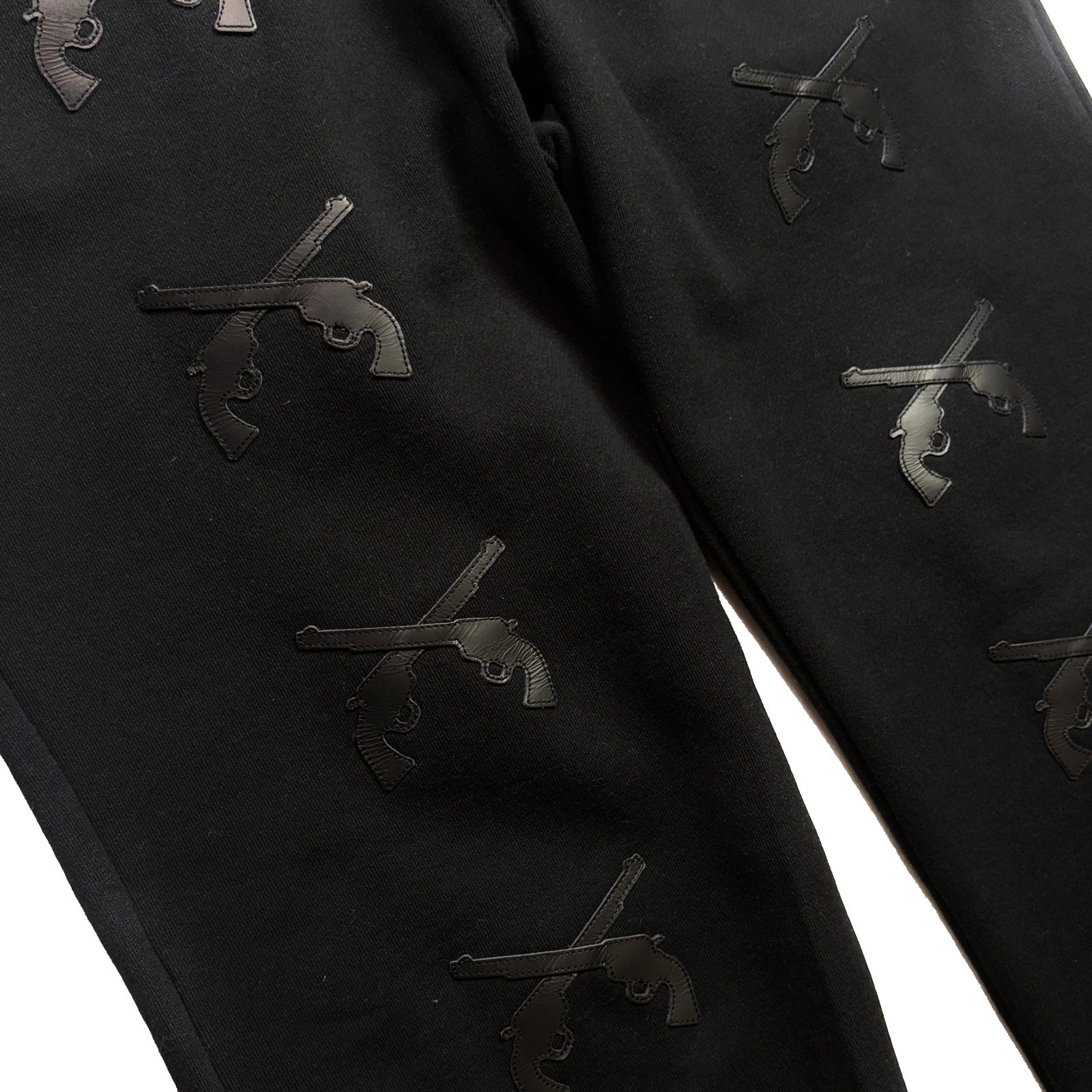 画像をギャラリービューアに読み込む, CROSSGUN LEATHER PATCH SWEAT PANTS / BLACK