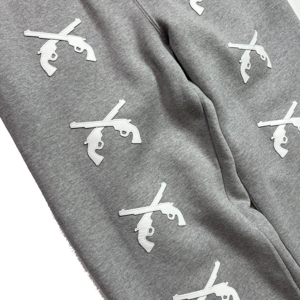 画像をギャラリービューアに読み込む, CROSSGUN LEATHER PATCH SWEAT PANTS / GRAY