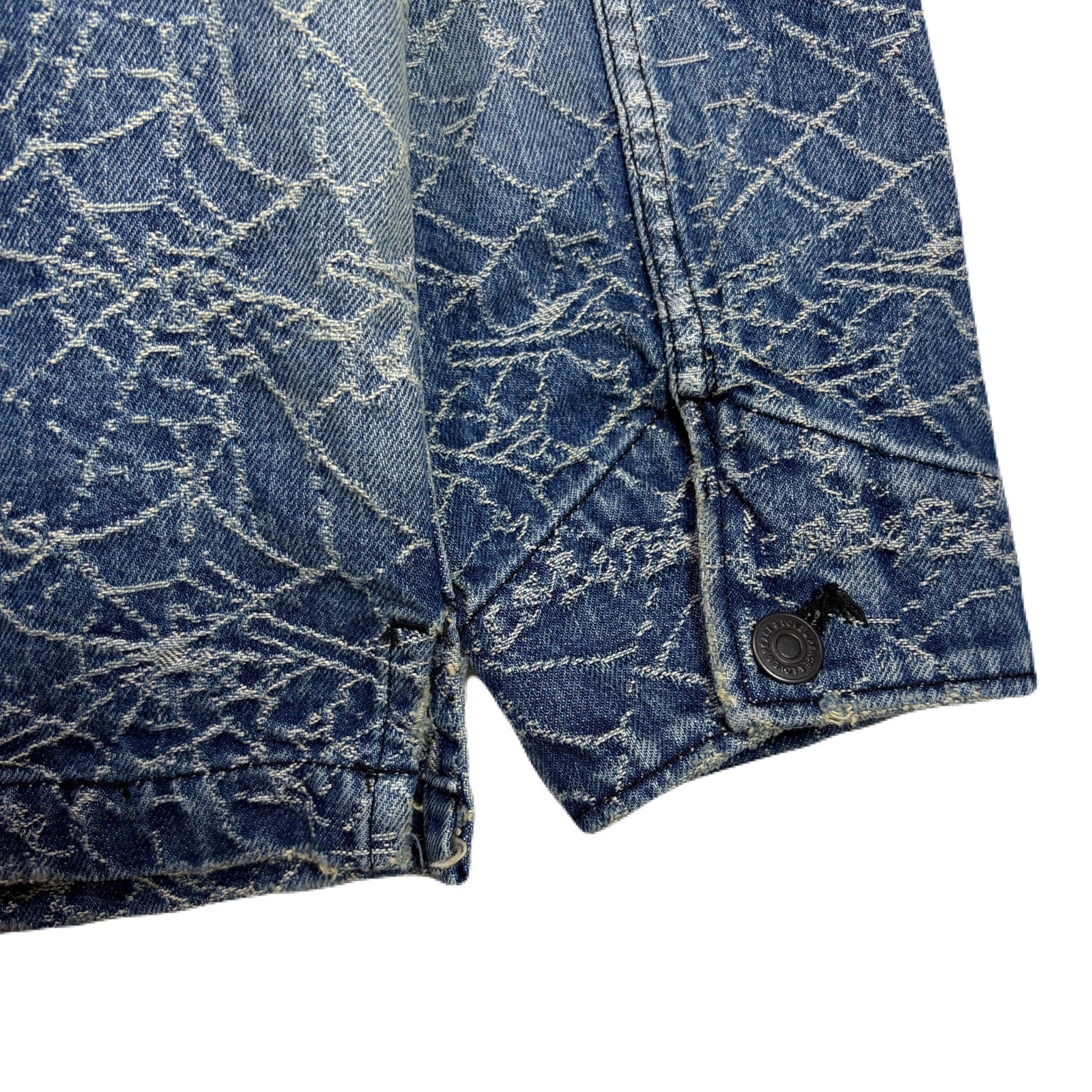 Load image into Gallery viewer, SPIDER JAQUARD DENIM JACKET / BLUE