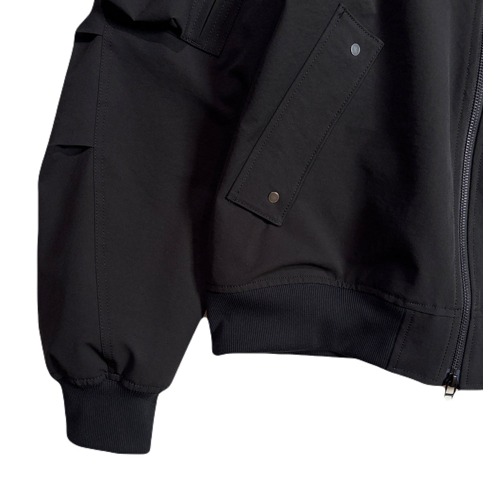 Load image into Gallery viewer, STRETCH ZIP JACKET / BLACK
