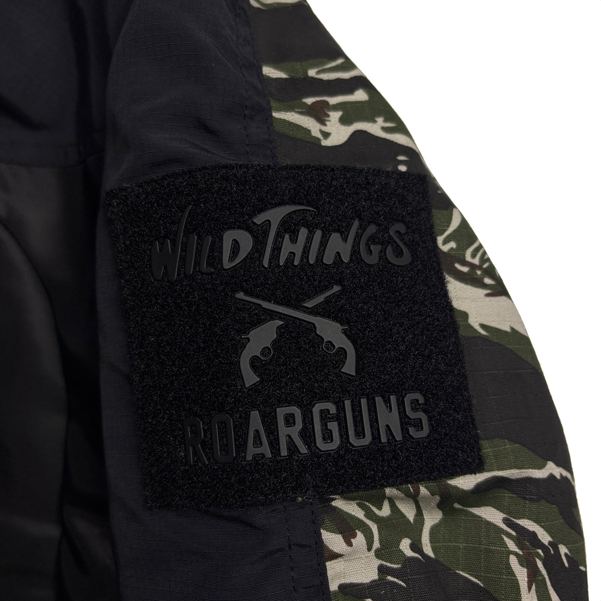 roarguns × WILD THINGS SHORT MONSTER PARKA (PLAIN) / BLACK