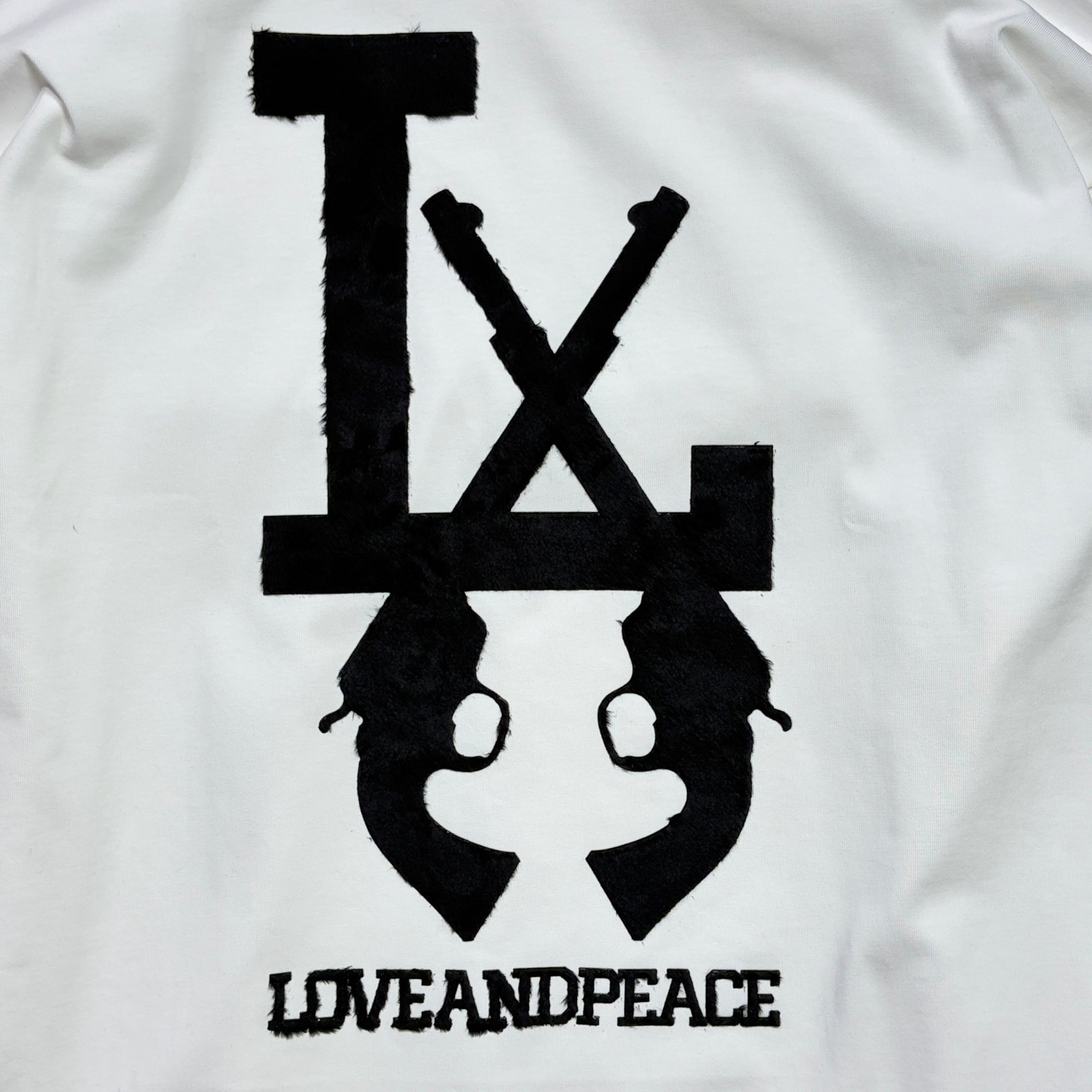 Load image into Gallery viewer, LA FUR PRINT L/S T-SHIRT / WHITE*BLACK