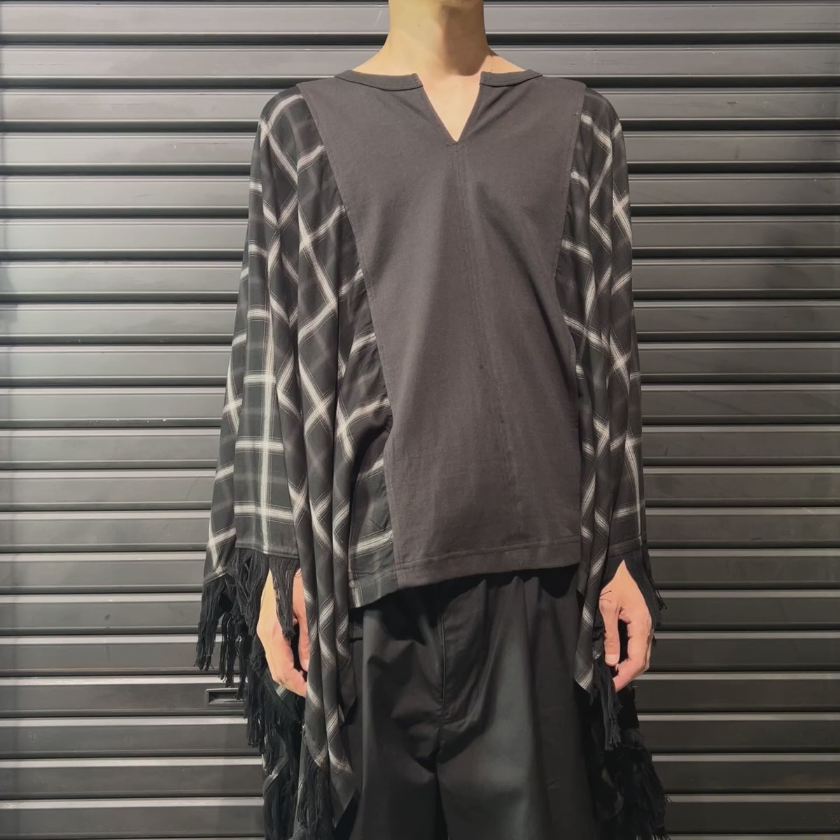 OMBRE CHECK PONCHO CRYSTAL / BLACK