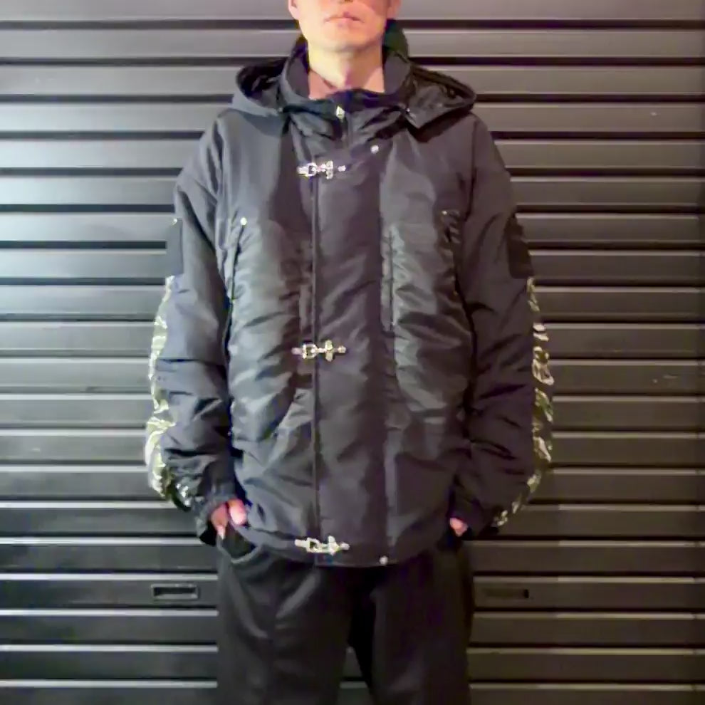 roarguns × WILD THINGS SHORT MONSTER PARKA (CHAIN STITCH) / BLACK