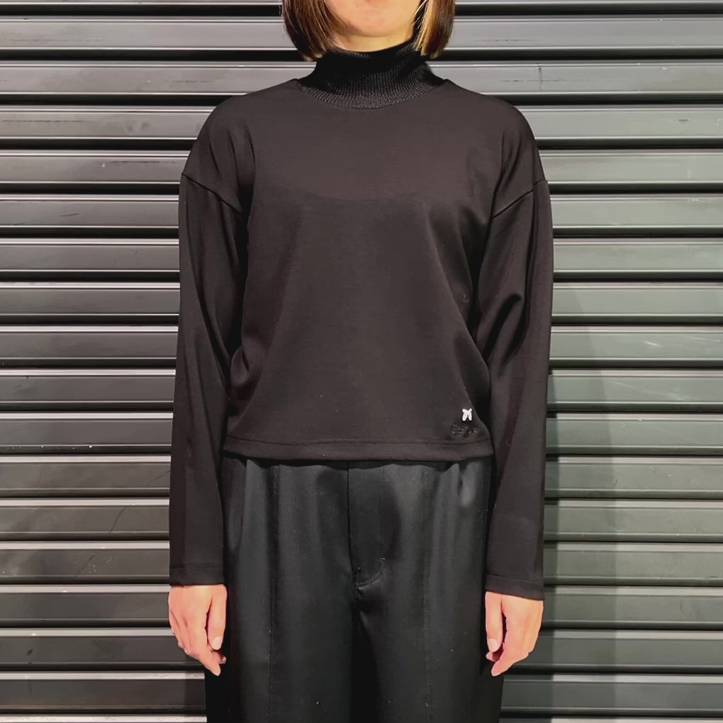 WOMEN HIGH NECK DOLMAN SLEEVE T / BLACK