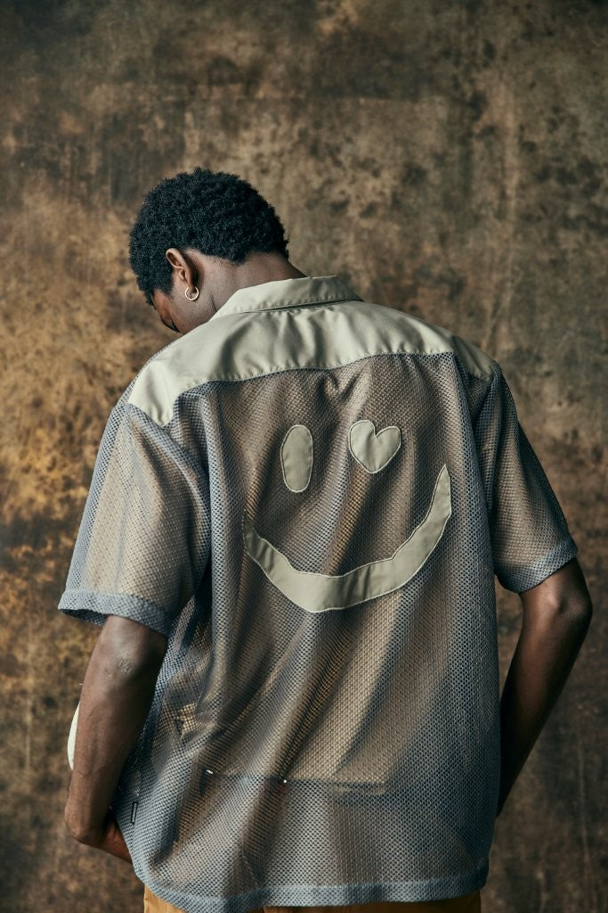 画像をギャラリービューアに読み込む, MESH SHIRT SMILE CRYSTAL / GRAY