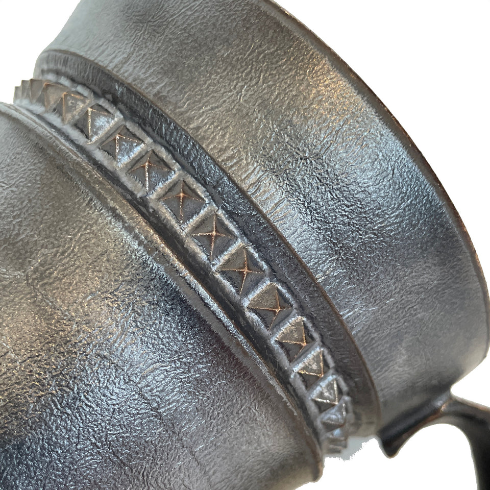 画像をギャラリービューアに読み込む, SHIRO HAMANAKA CERAMIC MUG LEATHER STUDS SHP016